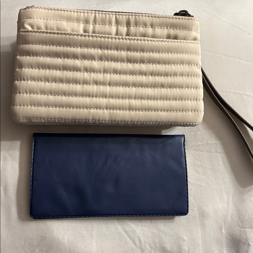 Samantha Brown ToGo Quilted RFID Travel Wallet - Taupe Colorblock - Picture 6 of 7